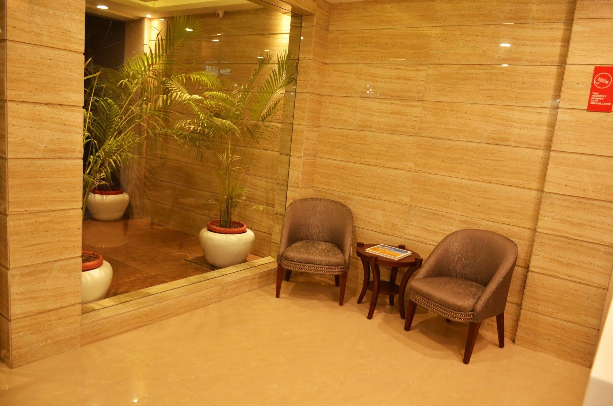 Mint Hotel Premia Chandigarh, Zirakpur Luaran gambar