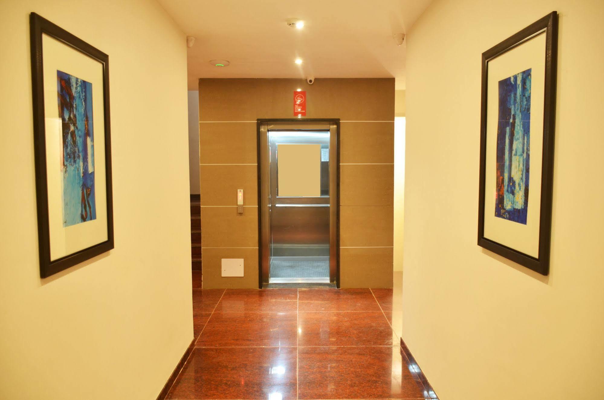 Mint Hotel Premia Chandigarh, Zirakpur Luaran gambar